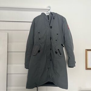 Canada Goose Kensington Parka Women’s Size Medium Gray Jacket